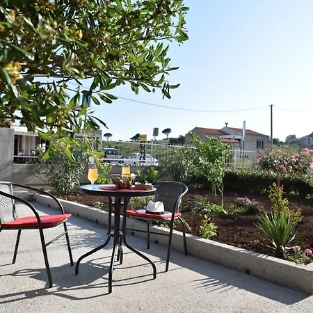 Apartment Kap Ivanica Exterior photo